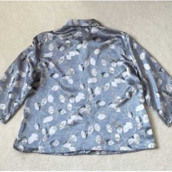 Gorgeous Satin Pyjama-Style Shirt - Picture 3 of 9